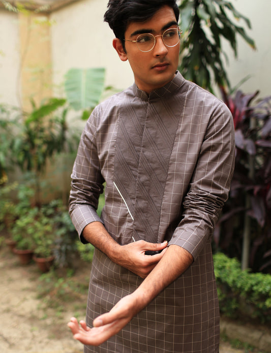 Diagonal Pleated Yolk Kurta